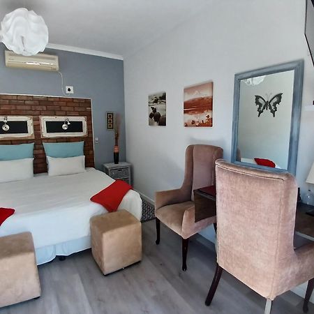 Ons Stee Bed And Breakfast 웰링턴 외부 사진