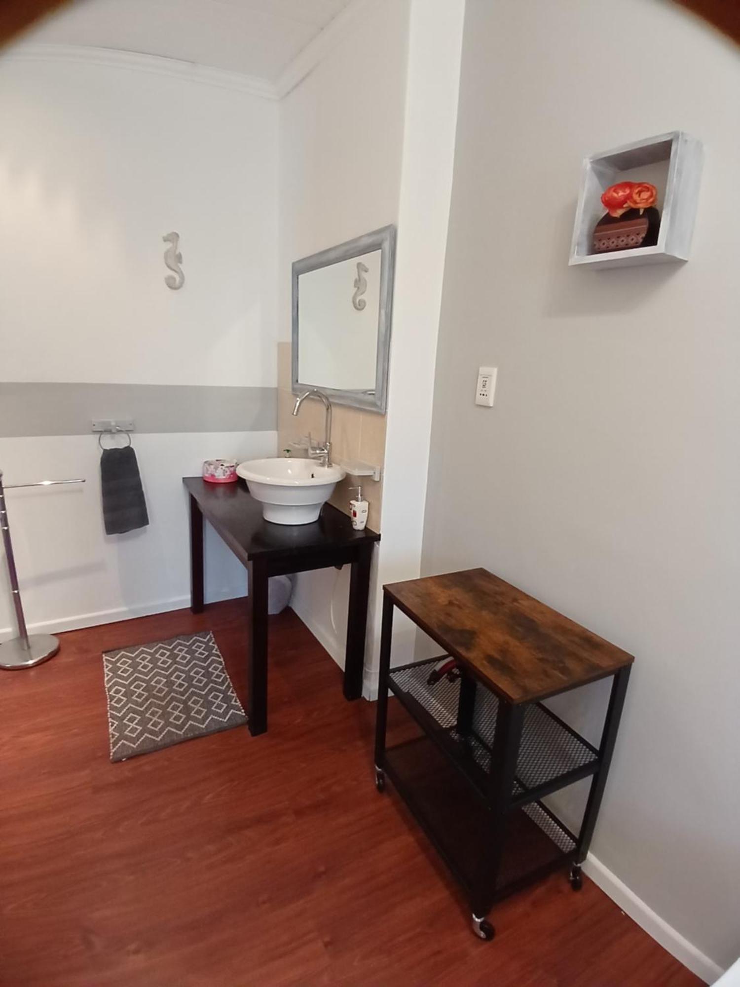 Ons Stee Bed And Breakfast 웰링턴 외부 사진
