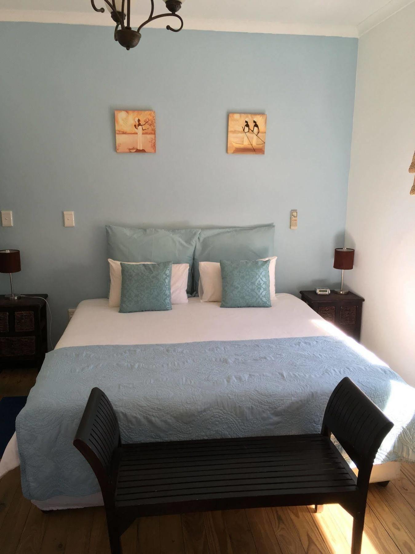 Ons Stee Bed And Breakfast 웰링턴 외부 사진